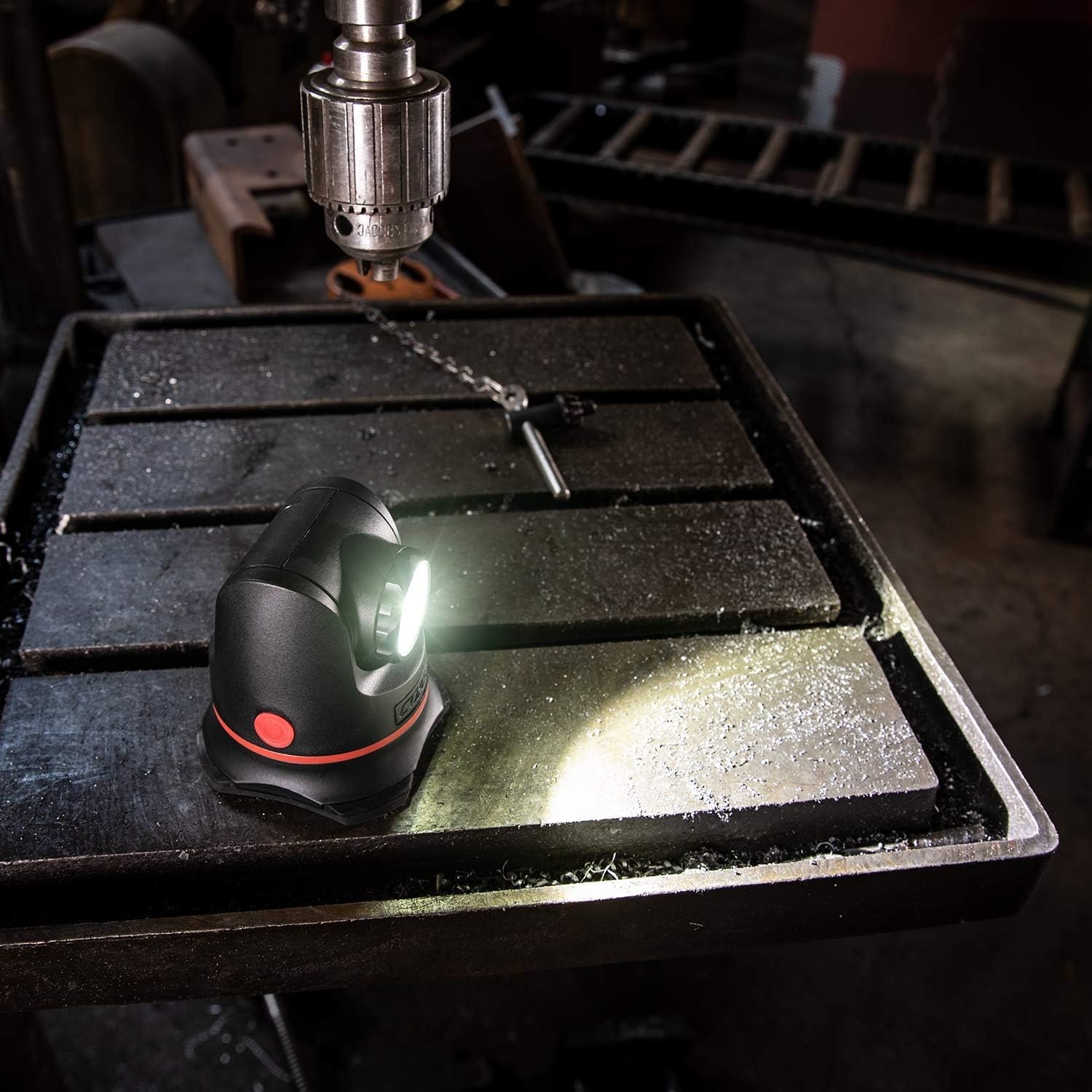 Coast PM650R 700 Lumen Rechargeable Focusing LED Work Light with Magnetic Base and Rotating Beam